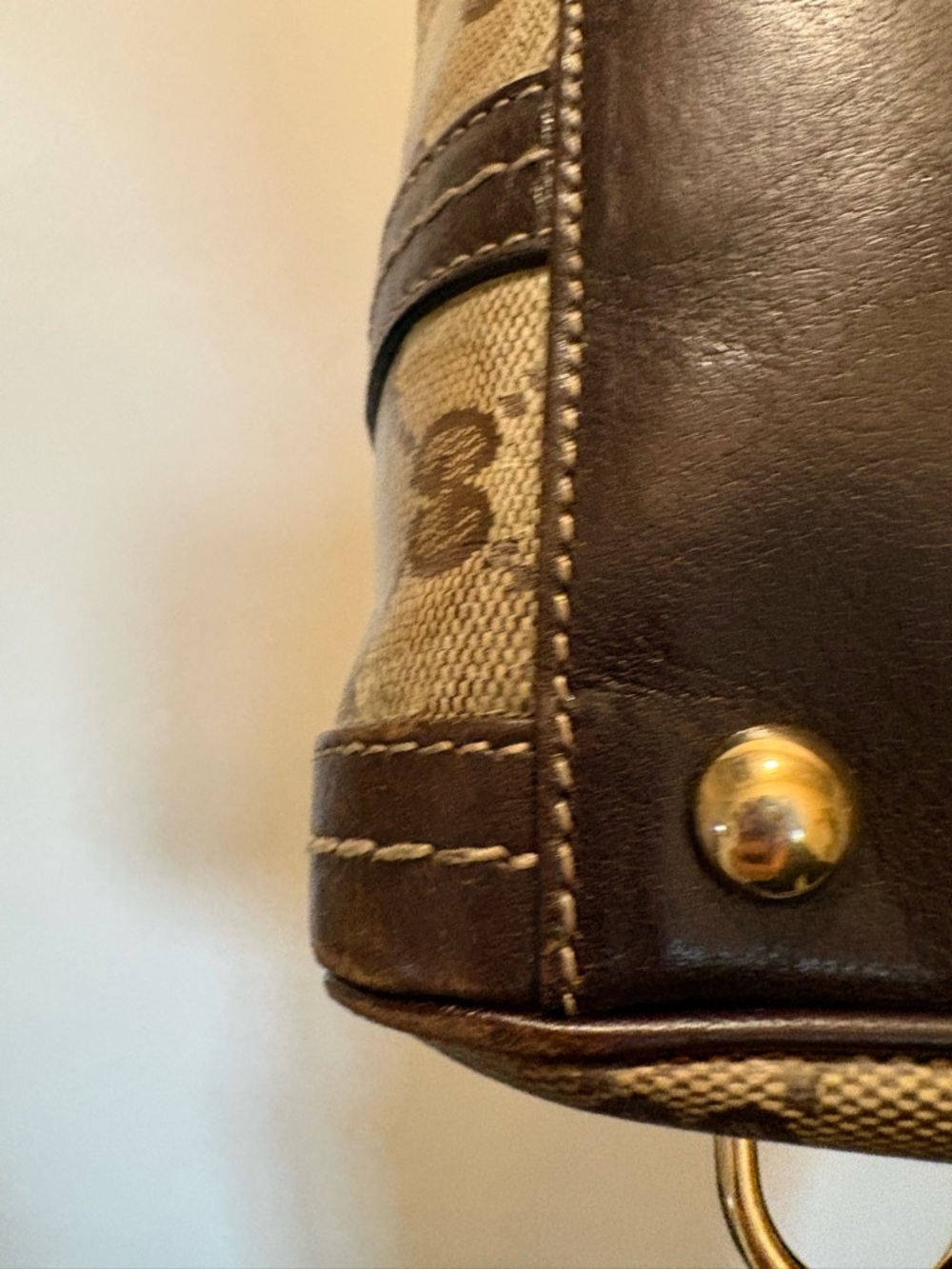Gucci Brown Monogram Satchel with Gold Bow Accent. Authentic, Vintage Beautiful! - Picture 7 of 16
